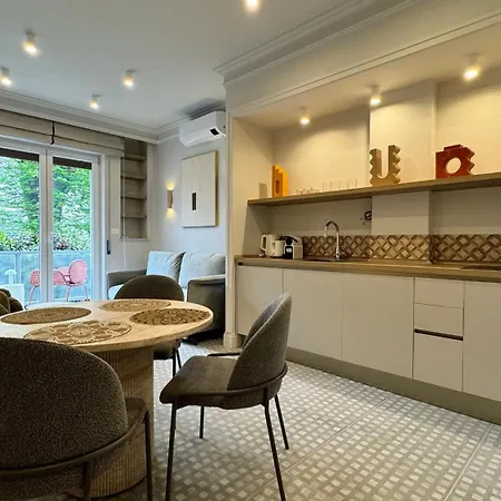 Vespucci Boutique 3*